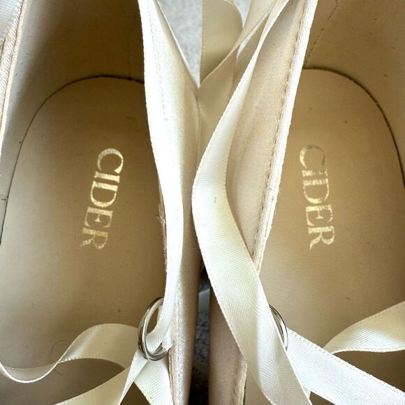 NWOT Cider Ballet Satin Bow Mary Jane Heels - Picture 13 of 16